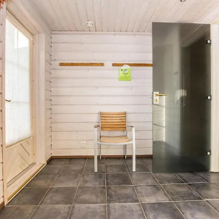 Aurinko-saaga 4 Paritalo By Interhome